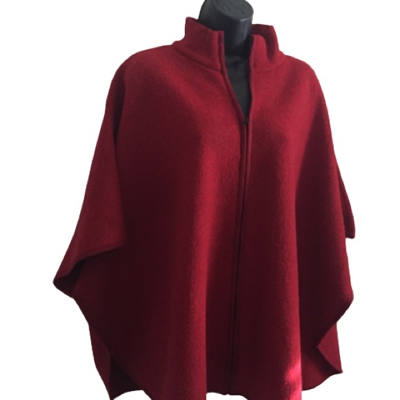 Anne Klein Red Wool Zip Front Cape 